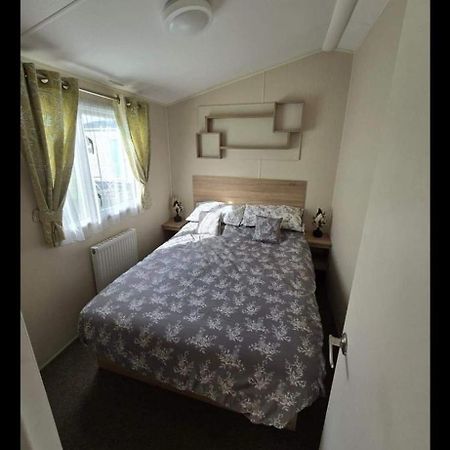 8 Berth Caravan Martello Beach Clacton Jaywick Sands Εξωτερικό φωτογραφία